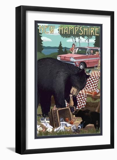 New Hampshire - Bear and Picnic Scene-Lantern Press-Framed Art Print