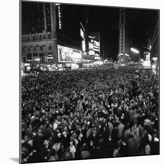 New Year's Eve Celebration-null-Mounted Photographic Print