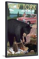 New York - Bear and Picnic Scene-Lantern Press-Stretched Canvas