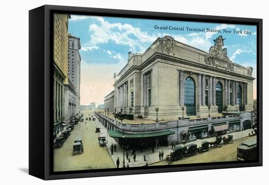 New York City, New York - Exterior View of Grand Central-Lantern Press-Framed Stretched Canvas