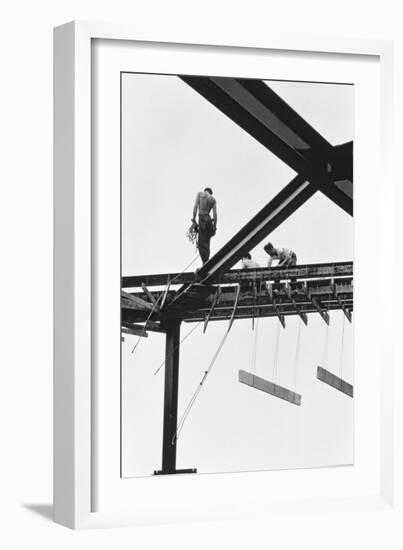 New York City, Untitled 7, c.1953-64-Nat Herz-Framed Photographic Print