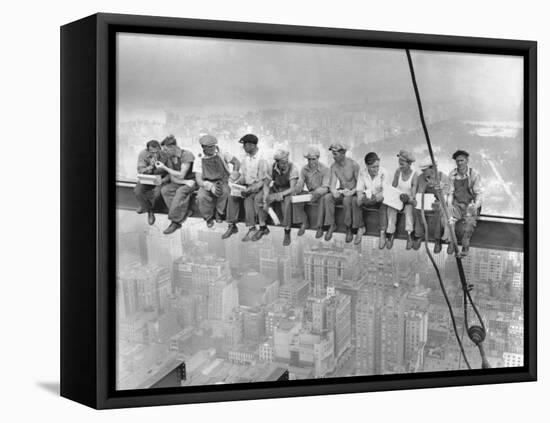 New York Construction Workers Lunching on a Crossbeam-null-Framed Stretched Canvas