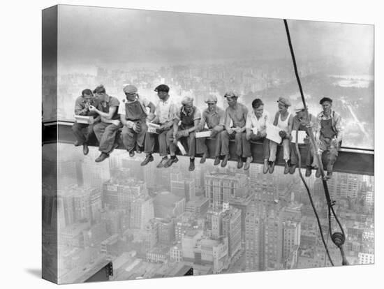 New York Construction Workers Lunching on a Crossbeam-null-Stretched Canvas