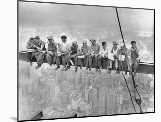 New York Construction Workers Lunching on a Crossbeam-null-Mounted Premium Photographic Print