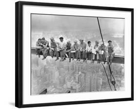 New York Construction Workers Lunching on a Crossbeam-null-Framed Photographic Print