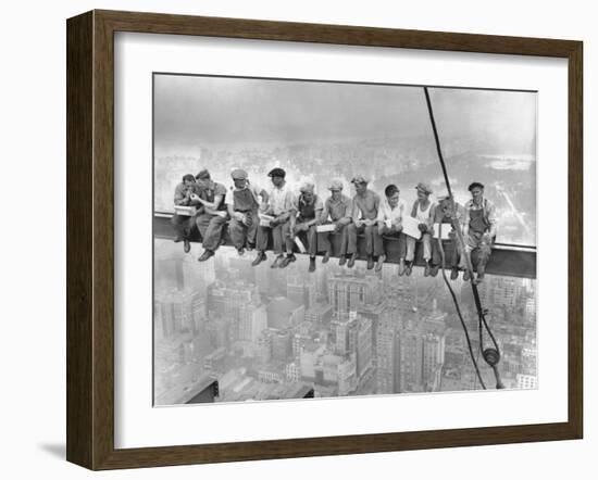 New York Construction Workers Lunching on a Crossbeam-null-Framed Photographic Print