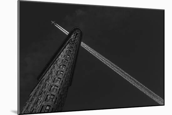 New York - Flatiron Crossing-Michael Jurek-Mounted Photographic Print