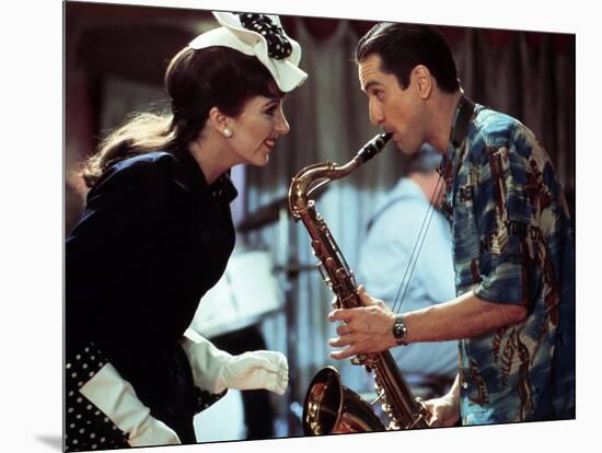 NEW-YORK NEW-YORK, 1980 directed by MARTIN SCORSESE Liza Minnelli and Robert by Niro (photo)-null-Mounted Photo