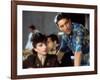 NEW-YORK NEW-YORK, 1980 directed by MARTIN SCORSESE Liza Minnelli and Robert by Niro (photo)-null-Framed Photo