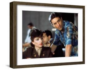 NEW-YORK NEW-YORK, 1980 directed by MARTIN SCORSESE Liza Minnelli and Robert by Niro (photo)-null-Framed Photo