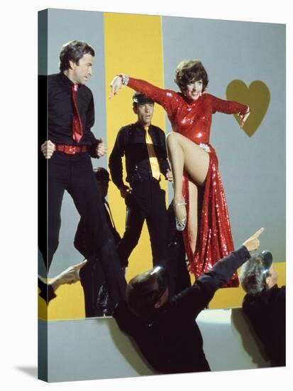 NEW-YORK NEW-YORK, 1980 directed by MARTIN SCORSESE Liza Minnelli (photo)-null-Stretched Canvas