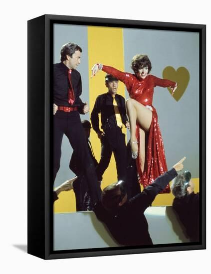NEW-YORK NEW-YORK, 1980 directed by MARTIN SCORSESE Liza Minnelli (photo)-null-Framed Stretched Canvas