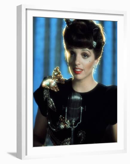 NEW-YORK NEW-YORK, 1980 directed by MARTIN SCORSESE Liza Minnelli (photo)-null-Framed Photo