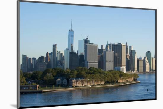 New York, New York City. River view of Manhattan.-Cindy Miller Hopkins-Mounted Photographic Print