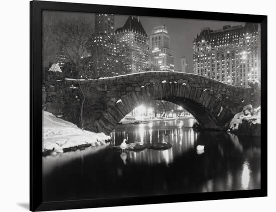 New York Pond in Winter-Bettmann-Framed Photographic Print