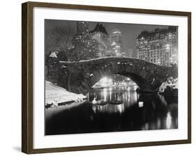 New York Pond in Winter-Bettmann-Framed Photographic Print