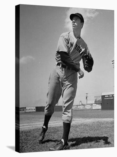 New York Yankee Joe DiMaggio in the Field-Carl Mydans-Stretched Canvas