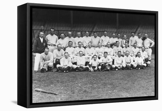 New York Yankees Team, Baseball Photo - New York, NY-Lantern Press-Framed Stretched Canvas