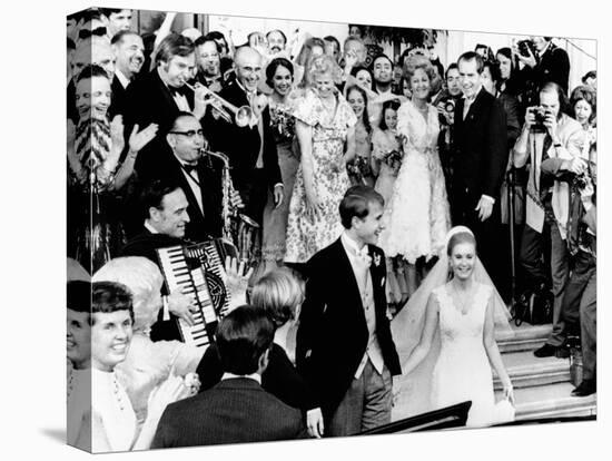 Newlyweds, Edward and Tricia Nixon Cox Leave the White House after their Wedding, June 12, 1971-null-Stretched Canvas