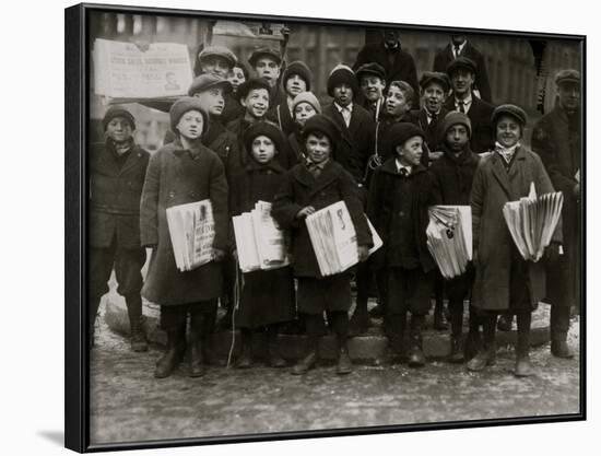 Newsies-Lewis Wickes Hine-Framed Photo