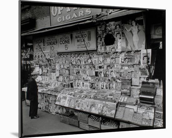 Newsstand, 32nd Street and Third Avenue, Manhattan-Berenice Abbott-Mounted Giclee Print