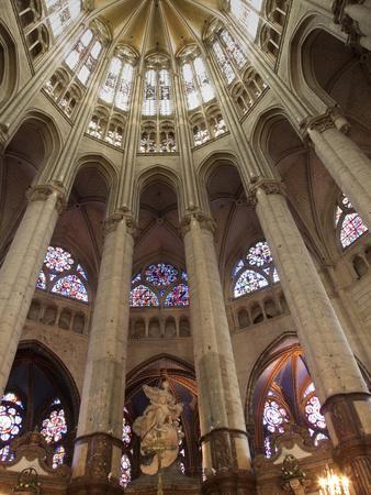 Pillars and Vaulted Roof in the Choir, Beauvais Cathedral, Beauvais, Picardy, France, Europe