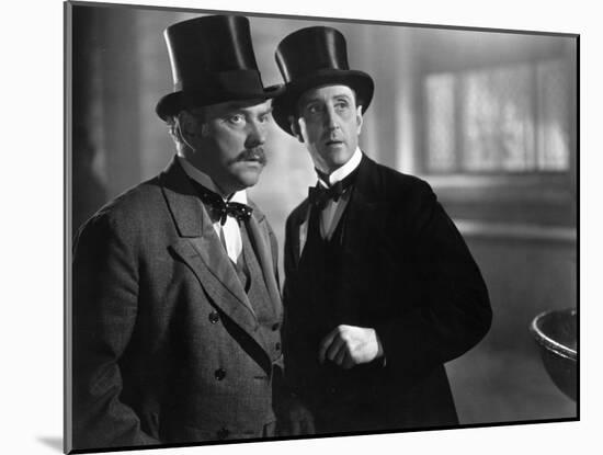 Nigel Bruce and Basil Rathbone: The Hound of The Baskervilles, 1939-null-Mounted Photographic Print