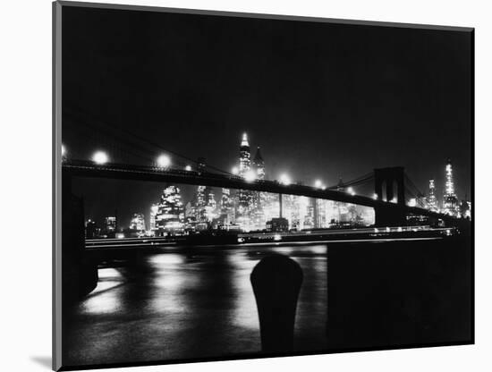 Night View Of Brooklyn Bridge-Bettmann-Mounted Photographic Print