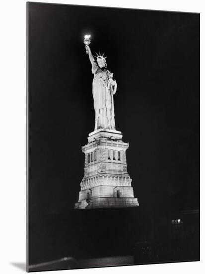 Nighttime View of the Statue of Liberty-null-Mounted Photographic Print