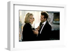 NINE 1/2 WEEKS, 1986 directed by ADRIAN LYNE Kim Basinger and Mickey Rourke (photo)-null-Framed Photo