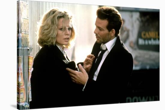 NINE 1/2 WEEKS, 1986 directed by ADRIAN LYNE Kim Basinger and Mickey Rourke (photo)-null-Stretched Canvas