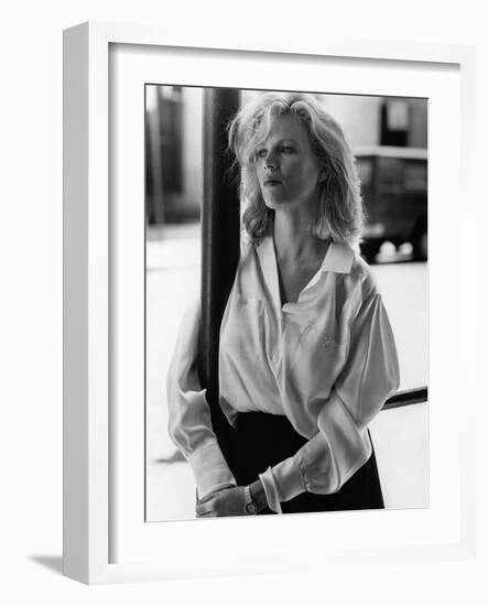 NINE 1/2 WEEKS, 1986 directed by ADRIAN LYNE Kim Basinger (b/w photo)-null-Framed Photo