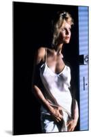 NINE 1/2 WEEKS, 1986 directed by ADRIAN LYNE Kim Basinger (photo)-null-Mounted Photo