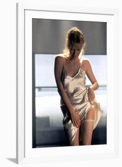 NINE 1/2 WEEKS, 1986 directed by ADRIAN LYNE Kim Basinger (photo)-null-Framed Photo