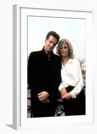 NINE 1/2 WEEKS, 1986 directed by ADRIAN LYNE Mickey Rourke and Kim Basinger (photo)-null-Framed Photo