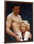 NINE 1/2 WEEKS, 1986 directed by ADRIAN LYNE Mickey Rourke and Kim Basinger (photo)-null-Framed Photo