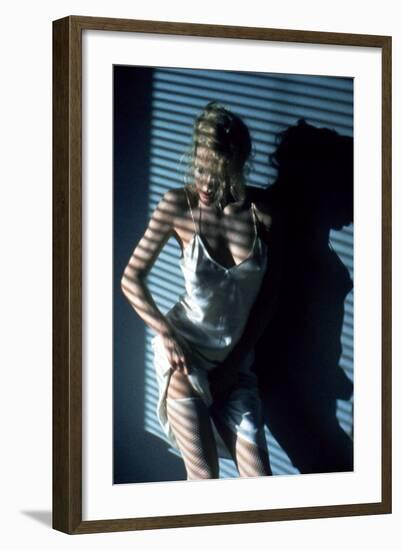 Nine 1/2 Weeks, Kim Basinger, Directed by Adrian Lyne, 1986-null-Framed Photo