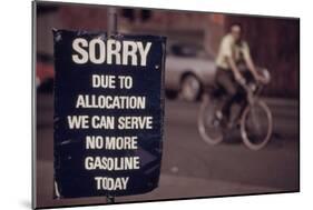 No Gas Sign During the Arab Oil Embargo after 1973 Yom Kipper War-null-Mounted Photo