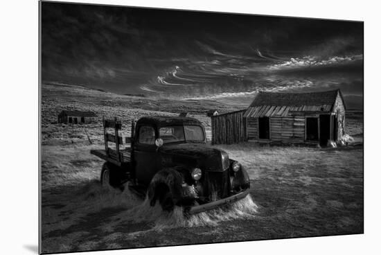 No More Gold...-Rob Darby-Mounted Photographic Print