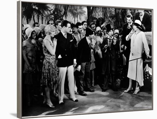 Noix by coco (The COCOANUTS) by Robert Florey and Joseph Santley with The Marx Brothers, 1929 (b/w -null-Framed Photo