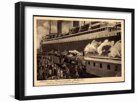 Norddeutscher Lloyd Bremen, Dampfer Columbus, Bahn-null-Framed Giclee Print