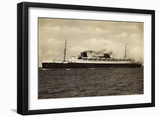 Norddeutscher Lloyd Bremen, Dampfschiff Bremen-null-Framed Giclee Print