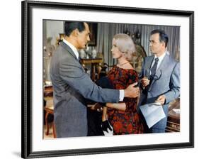 NORTH BY NORTHWEST, 1959 directed by ALFRED HITCHCOCK Cary Grant, Eva Marie Saint and James Mason (-null-Framed Photo