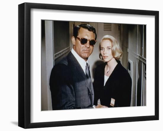 NORTH BY NORTHWEST, 1959 directed by ALFRED HITCHCOCK Cary Grant / Eva Marie Saint (photo)-null-Framed Photo