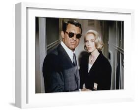 NORTH BY NORTHWEST, 1959 directed by ALFRED HITCHCOCK Cary Grant / Eva Marie Saint (photo)-null-Framed Photo