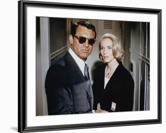 NORTH BY NORTHWEST, 1959 directed by ALFRED HITCHCOCK Cary Grant / Eva Marie Saint (photo)-null-Framed Photo