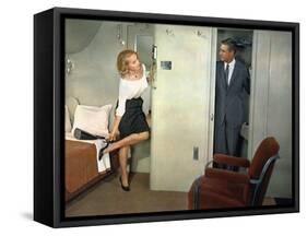 NORTH BY NORTHWEST, 1959 directed by ALFRED HITCHCOCK Eva Marie Saint / Cary Grant (photo)-null-Framed Stretched Canvas