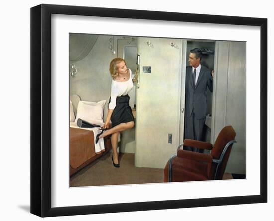 NORTH BY NORTHWEST, 1959 directed by ALFRED HITCHCOCK Eva Marie Saint / Cary Grant (photo)-null-Framed Photo