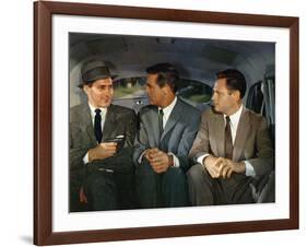 NORTH BY NORTHWEST, 1959 directed by ALFRED HITCHCOCK Robert Ellenstein /Cary Grant and Adam Willia-null-Framed Photo