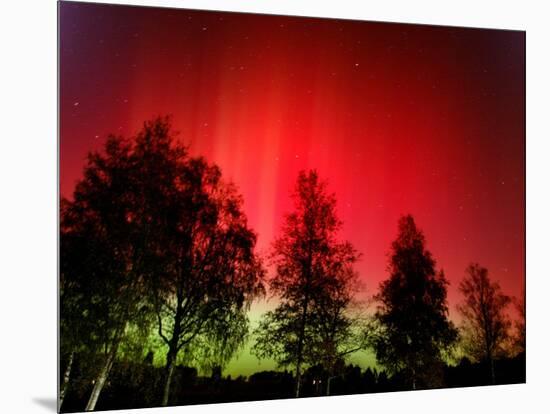 Northern Lights Glow-null-Mounted Photographic Print